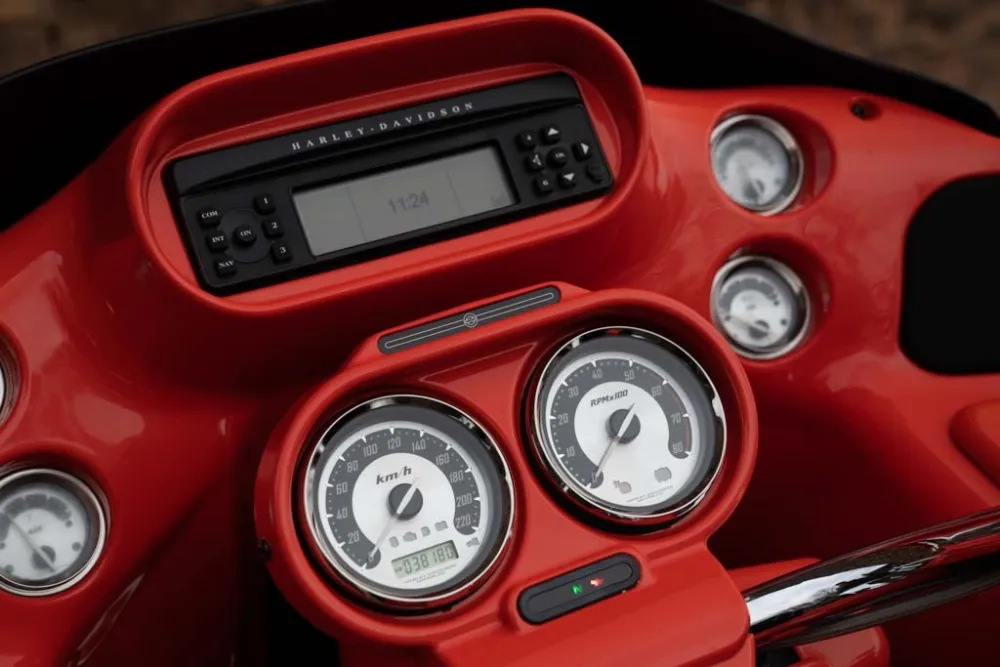 2009 model Harley-Davidson FLTRSE3 Road Glide Screamin Eagle CVO 110 *VERKOCHT*