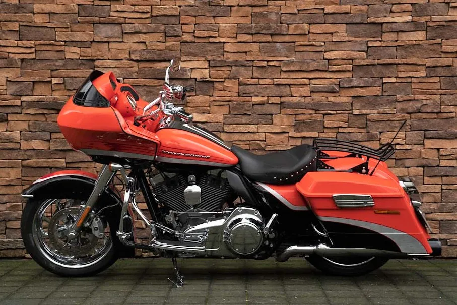 2009 model Harley-Davidson FLTRSE3 Road Glide Screamin Eagle CVO 110 *VERKOCHT*