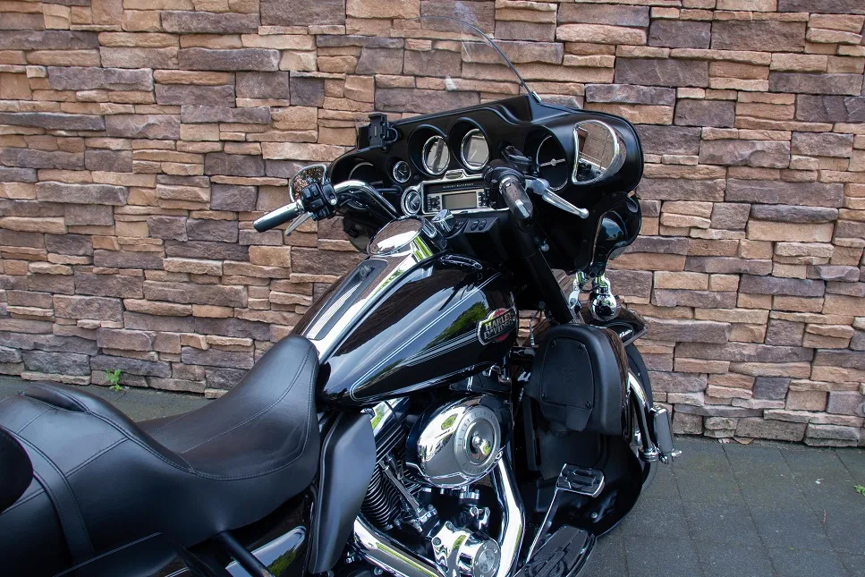 2009 Harley-Davidson FLHTCU Electra Glide Ultra Classic Jekill & Hyde *VERKOCHT*