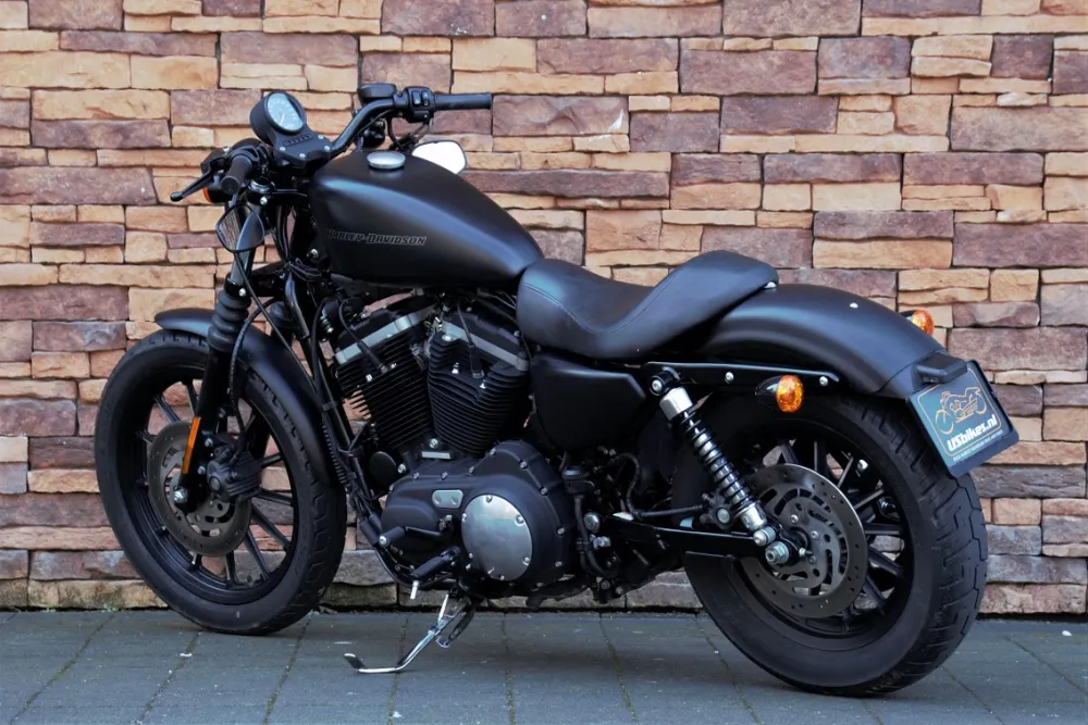 2010 Harley-Davidson XL883 N Sportster Iron denim black *VERKOCHT*