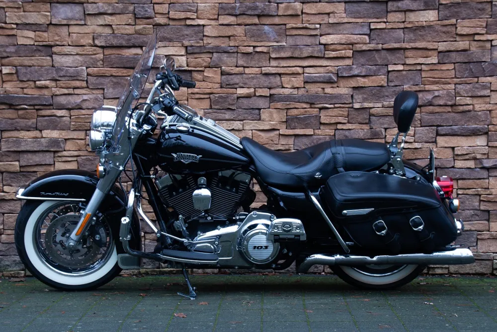 2011 Harley-Davidson FLHRC Road King Classic 103 ABS *VERKOCHT*