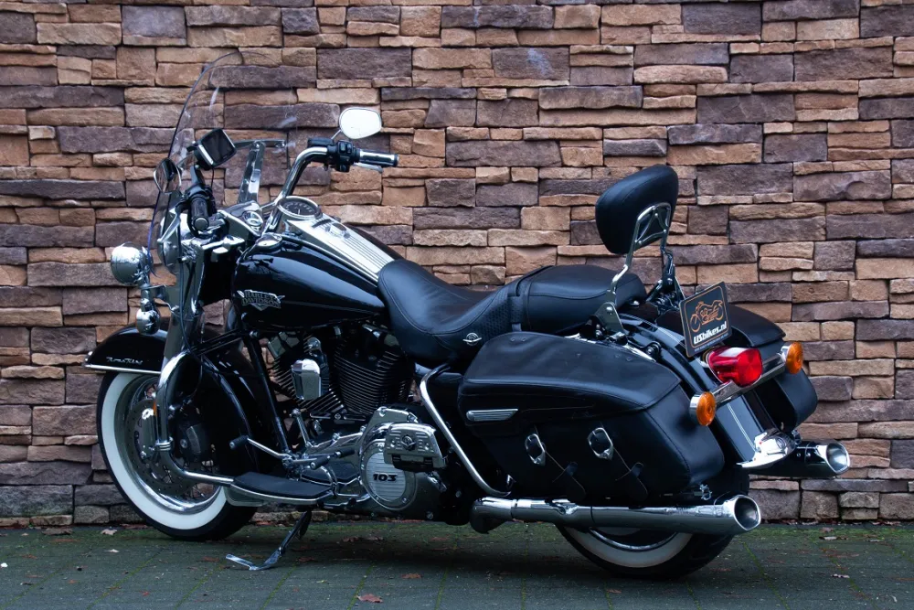 2011 Harley-Davidson FLHRC Road King Classic 103 ABS *VERKOCHT*