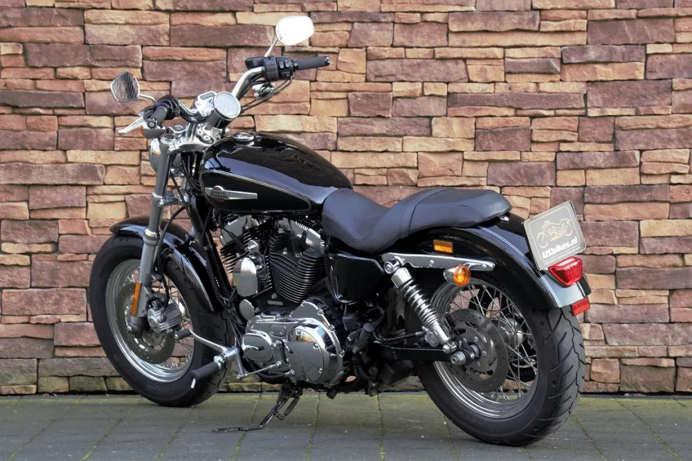 2011 Harley-Davidson Sportster XL 1200 CA Custom *VERKOCHT*