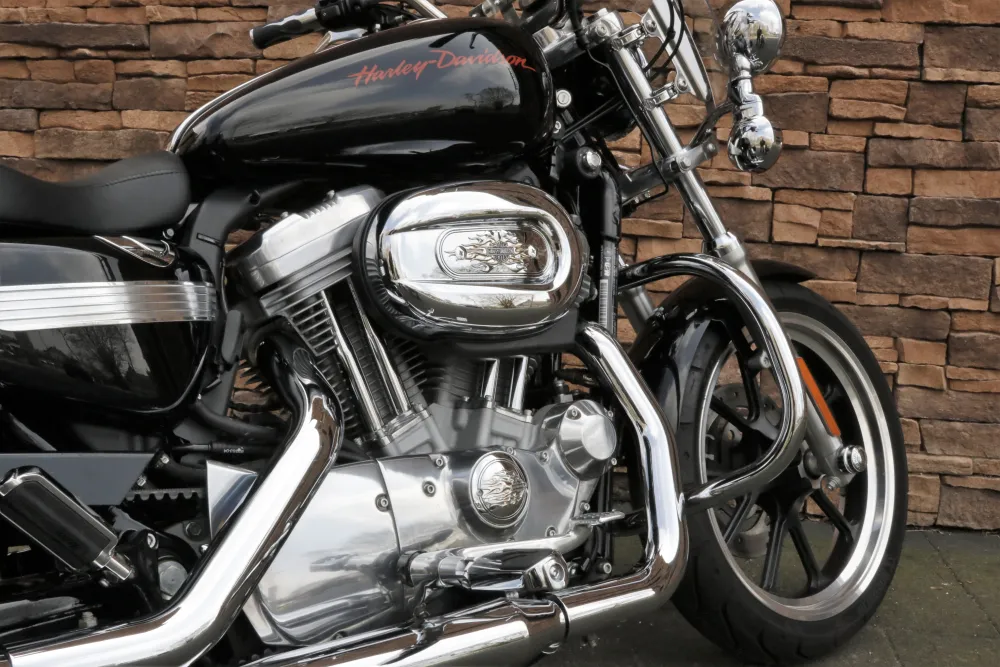 2011 Harley-Davidson XL883 L Sportster Superlow full-option *VERKOCHT*