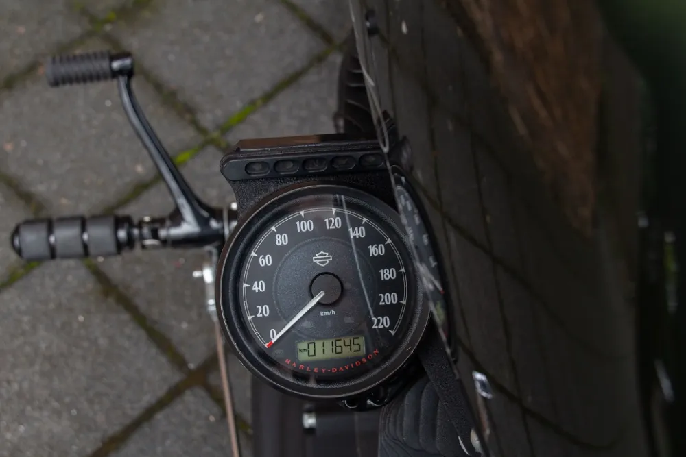 2015 Harley-Davidson XL883N Sportster Iron 883 Bobber ABS *VERKOCHT*