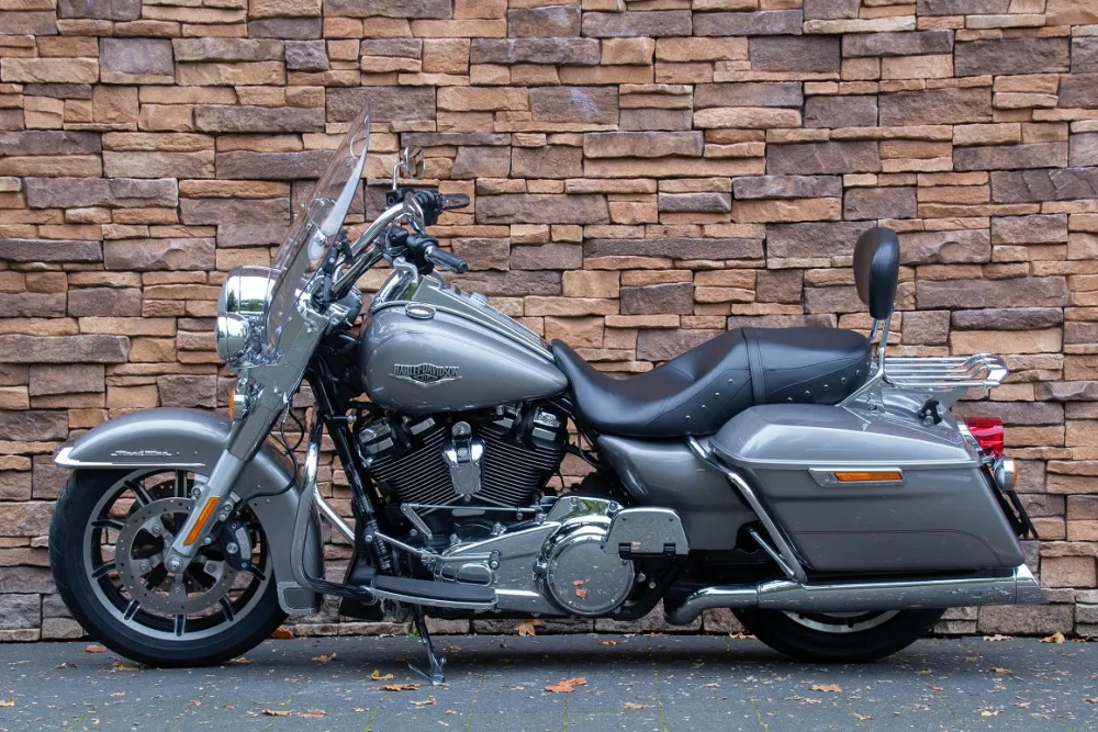 2016 Harley-Davidson FLHR Road King 107 M8