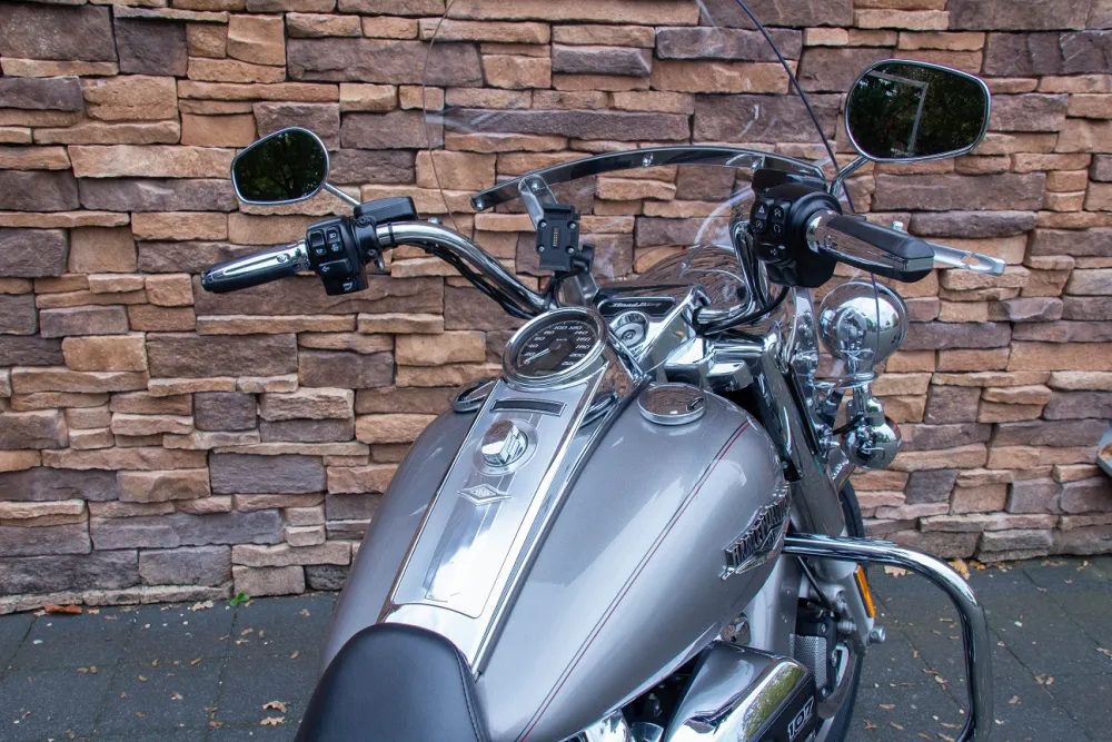 2016 Harley-Davidson FLHR Road King 107 M8