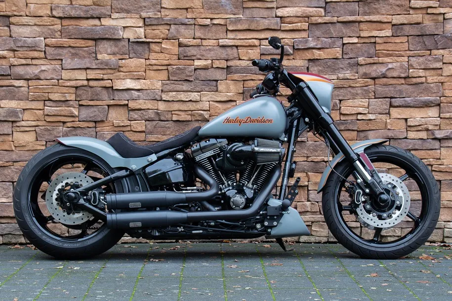 2016 Harley-Davidson FXSE CVO Pro Street Breakout 110 Dr. Jekill & Mr. Hyde *VERKOCHT*