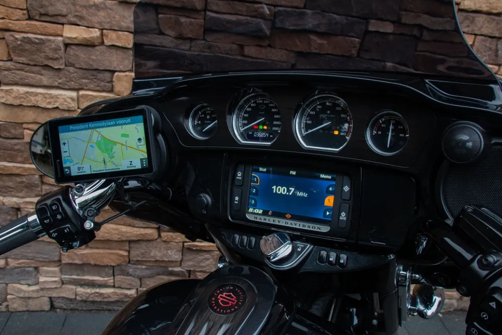 2017 Harley-Davidson Street Glide CVO 114 FLHXSE Jekill & Hyde *VERKOCHT*