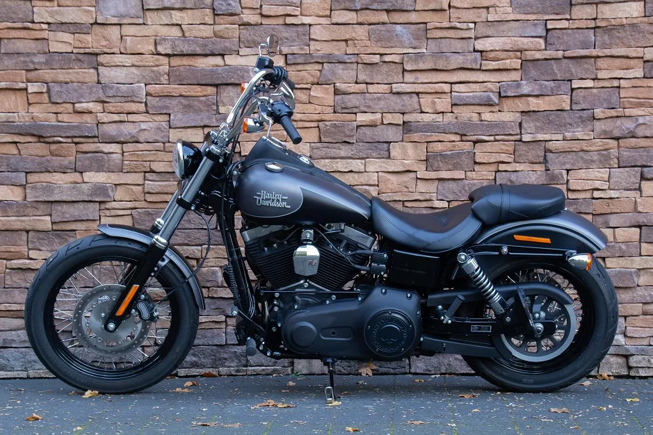2017 Harley-Davidson FXDB Dyna Street Bob 103 *VERKOCHT*