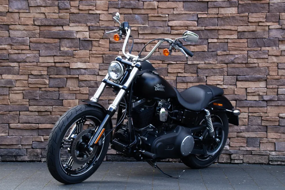 2017 Harley Davidson FXDB Dyna Street Bob 103 Jekill & Hyde *VERKOCHT*