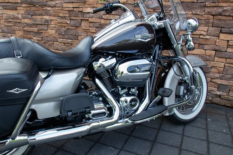 2018 Harley-Davidson FLHRC Road King Classic 107 M8 ABS *VERKOCHT*