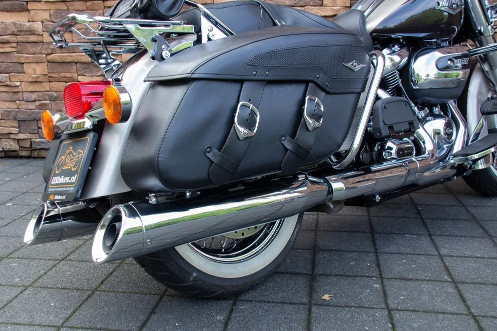 2018 Harley-Davidson FLHRC Road King Classic 107 M8 ABS *VERKOCHT*