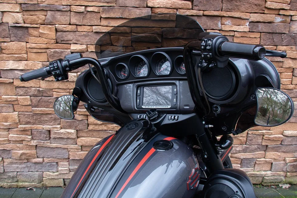 2018 Harley-Davidson FLHXSE Street Glide CVO 117 5HD *VERKOCHT*