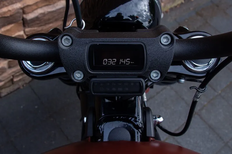 2018 Harley-Davidson FXBB Street Bob Softail 107 M8 Kesstech