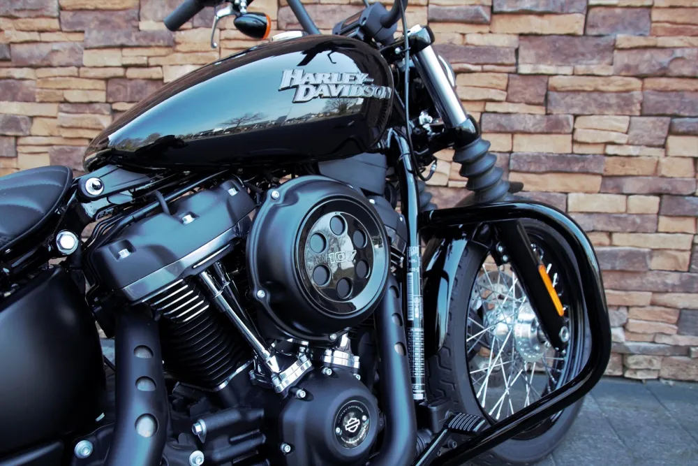 2018 Harley-Davidson FXBB Street Bob Softail Milwaukee-Eight 107 *VERKOCHT*