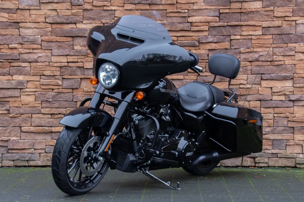 2019 Harley-Davidson FLHXS Street Glide Special 114 M8 black edition *VERKOCHT*