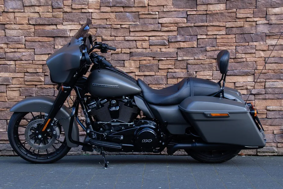 2019 Harley-Davidson FLHXS Street Glide Special 114 M8 black edition *VERKOCHT*