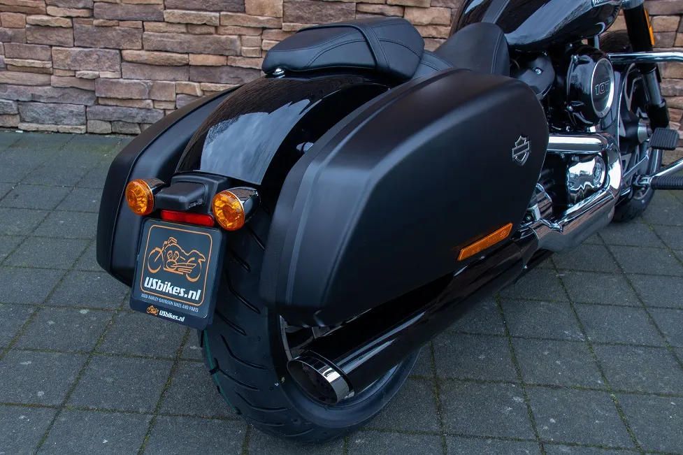 2019 Harley-Davidson FLSB Sport Glide Softail 107 M8 Kess Tech *VERKOCHT*