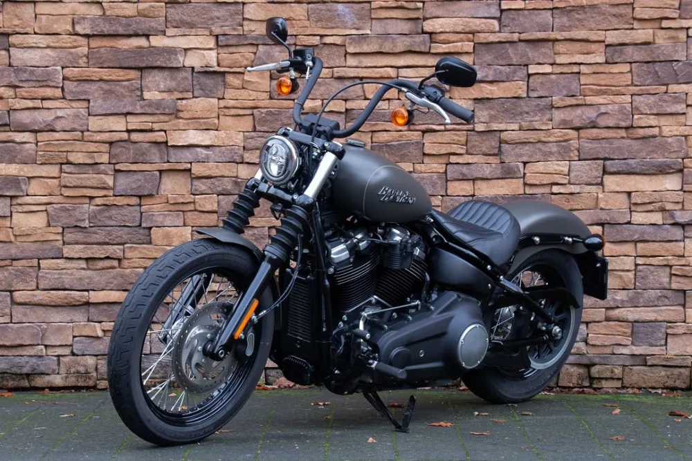 2019 Harley-Davidson FXBB Street Bob Softail Milwaukee-Eight 107 *VERKOCHT*