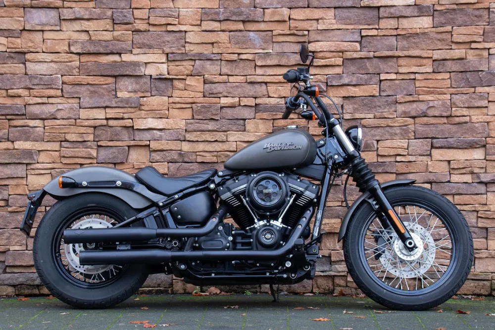 2019 Harley-Davidson FXBB Street Bob Softail Milwaukee-Eight 107 *VERKOCHT*