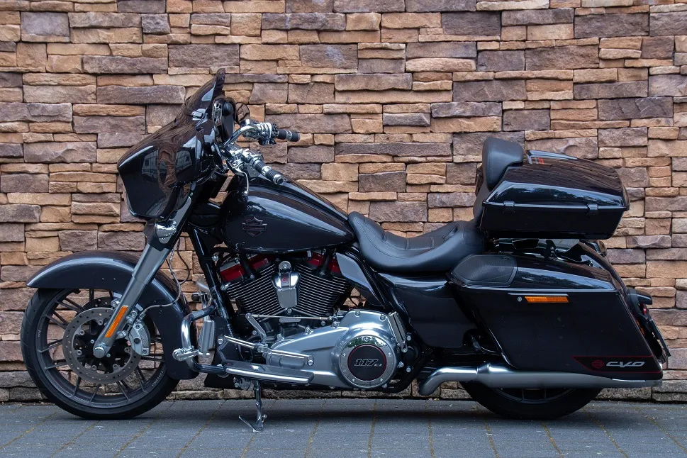 2020 Harley-Davidson FLHXSE Street Glide CVO 117
