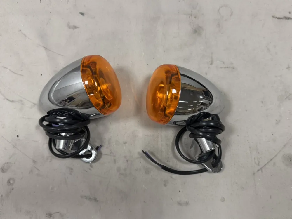 Knipperlichten voorzijde Harley-Davidson Softail M8 chroom incl. brackets (2018-up) 67800519