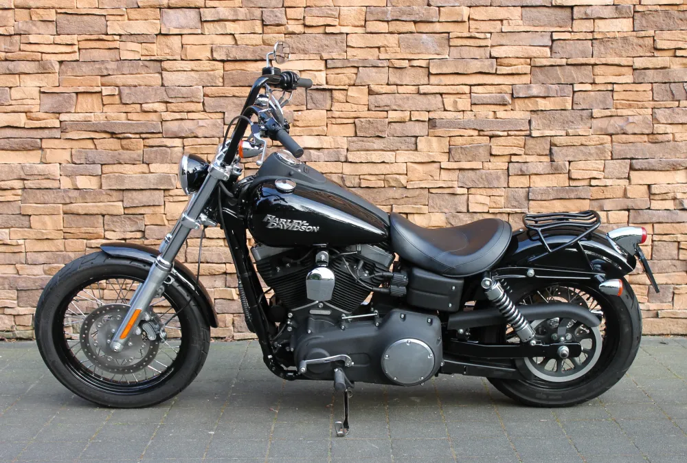 2010 Harley Davidson FXDB Street Bob 1584 6 versnellingen *VERKOCHT*