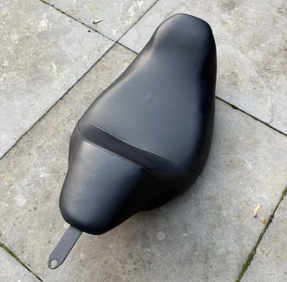 Solo zadel Harley-Davidson Dyna FXDLS Low Rider S (2016-2017) 52000287