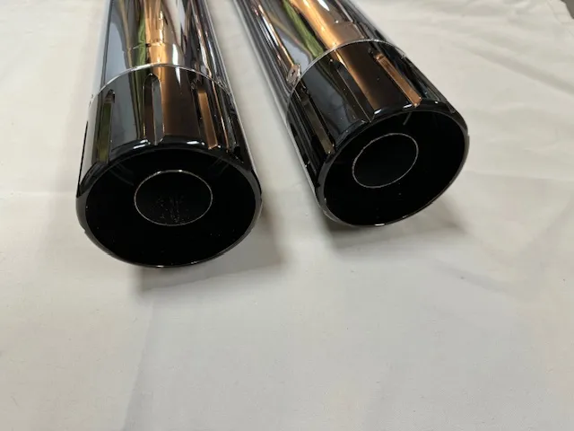 Uitlaatdempers Harley-Davidson Touring CVO M8 117 (2018-2022) 64900254A