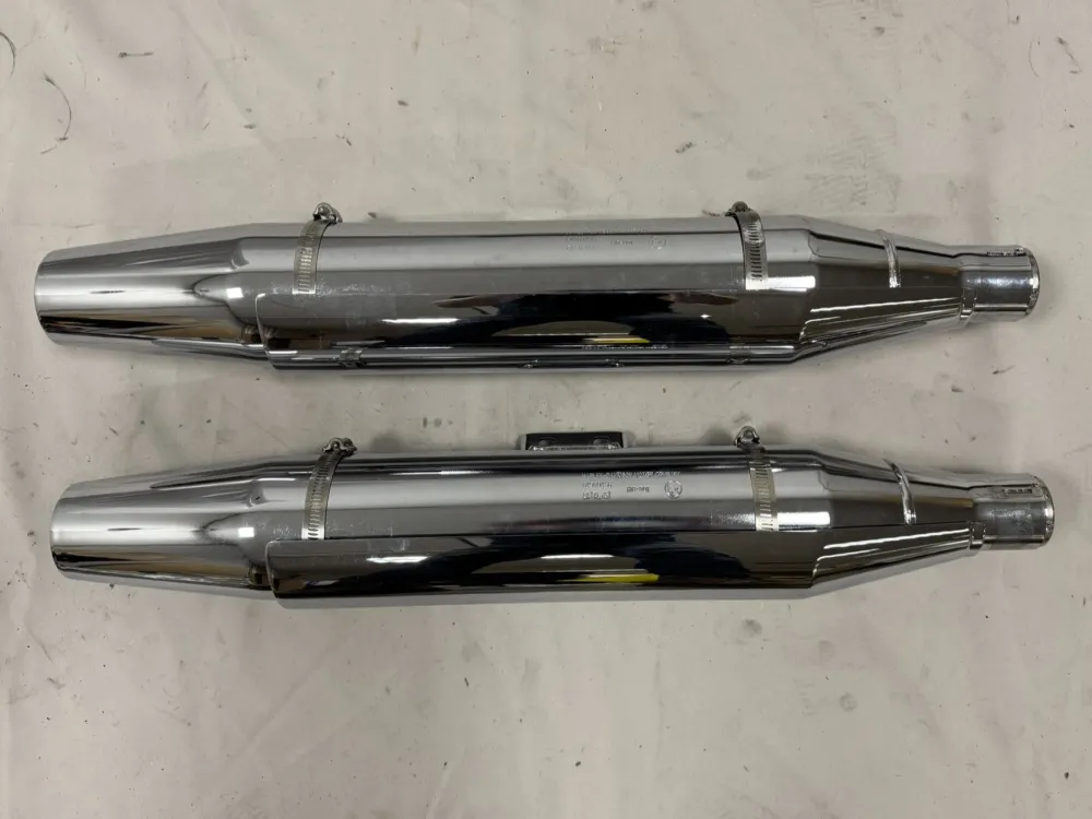 Uitlaatdempers Harley-Davidson Softail M8 FLHC(S) Heritage FLDE Deluxe (2018-up) 64900456