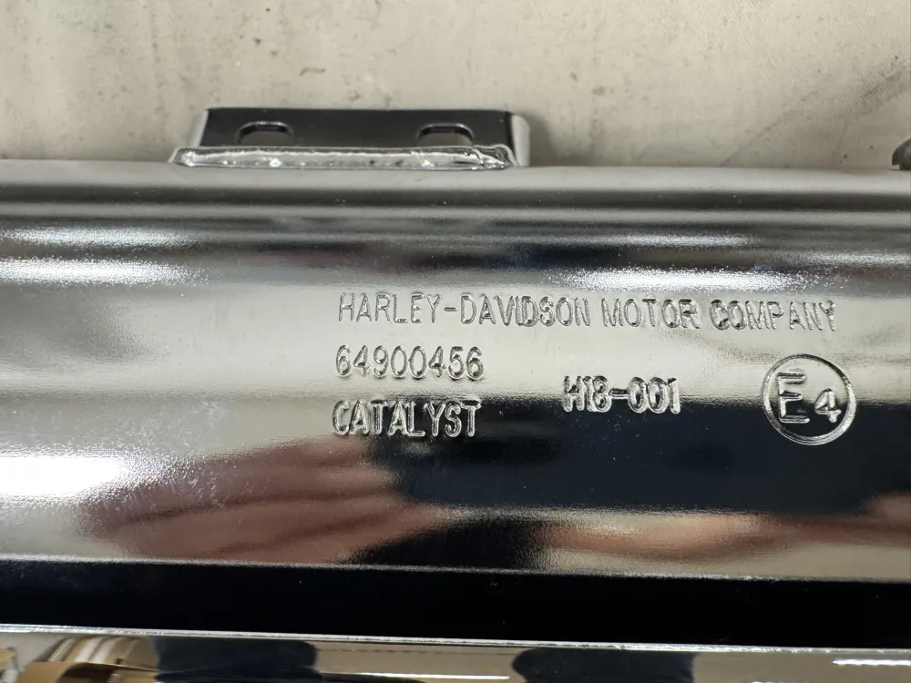 Uitlaatdempers Harley-Davidson Softail M8 FLHC(S) Heritage FLDE Deluxe (2018-up) 64900456