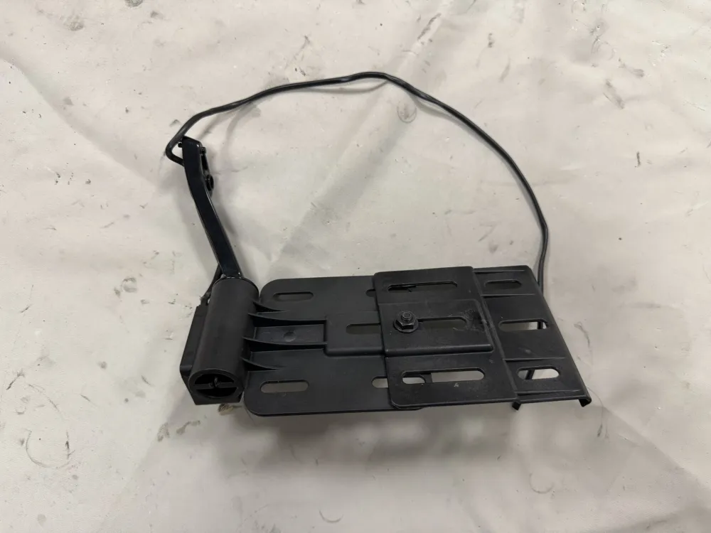 Harley-Davidson kentekenplaathouder USA sidemount Softail Slim (2012-2017) 67900115