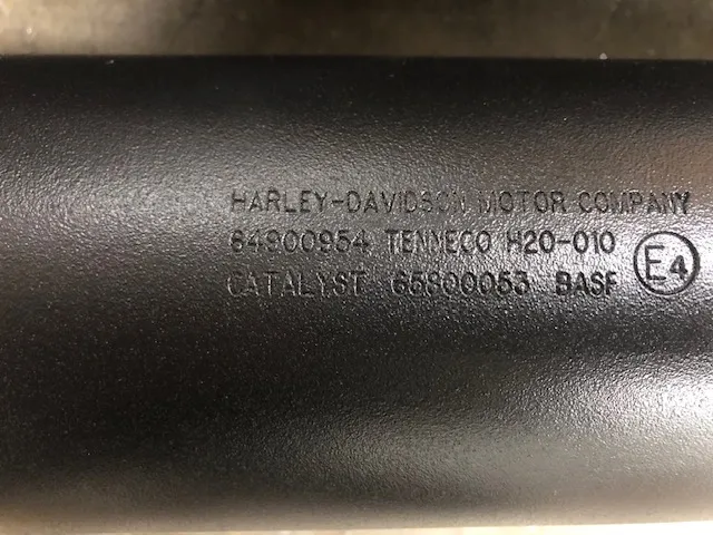 Uitlaatdempers Harley-Davidson Touring M8 origineel (2021-up) 64900954