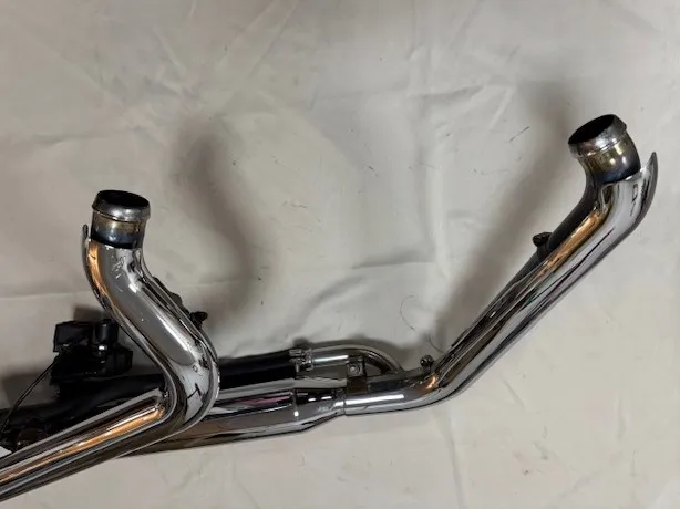 Uitlaatsysteem Harley-Davidson Breakout FXSB met S&S slip-ons (2013-2017)