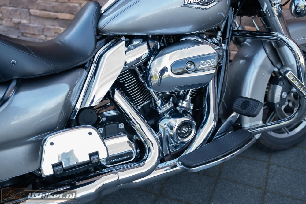 2016 Harley-Davidson FLHR Road King 107 M8