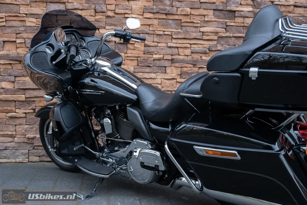 2016 Harley-Davidson FLTRU Road Glide Ultra 103