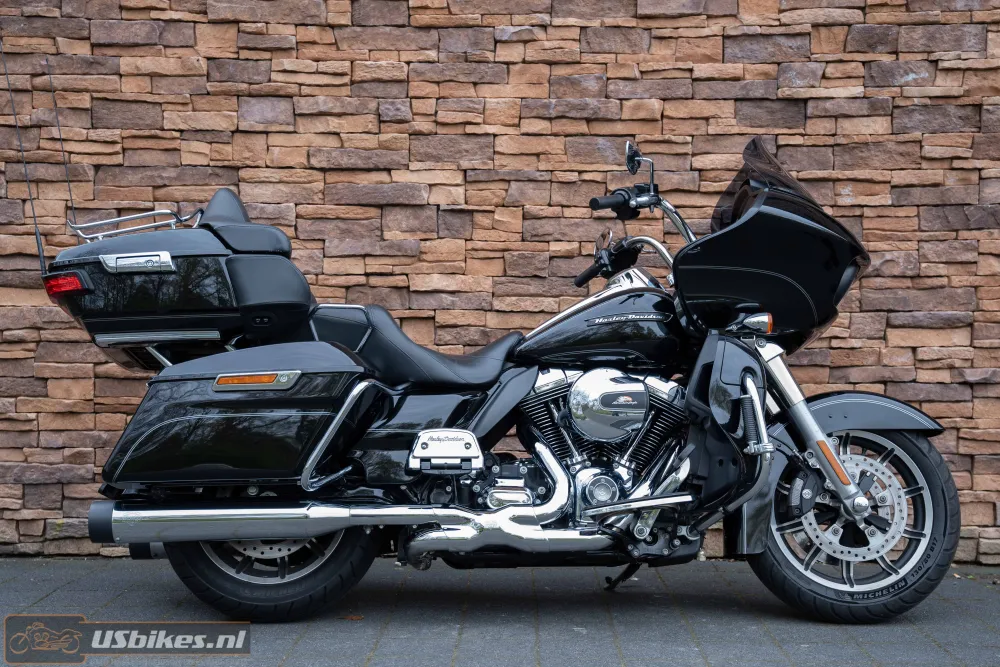 2016 Harley-Davidson FLTRU Road Glide Ultra 103
