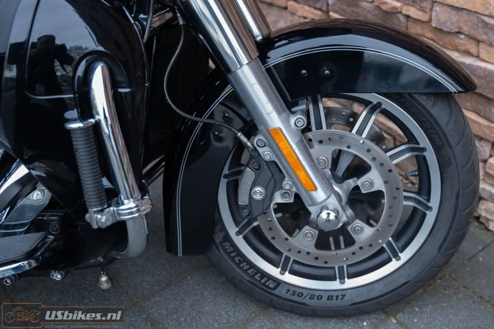 2016 Harley-Davidson FLTRU Road Glide Ultra 103