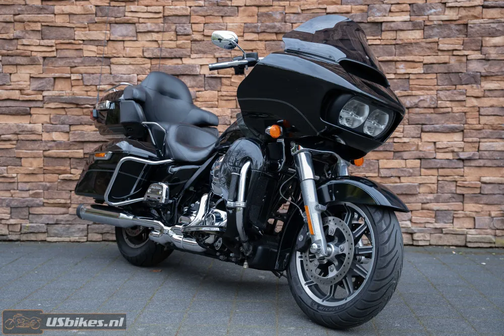 2016 Harley-Davidson FLTRU Road Glide Ultra 103