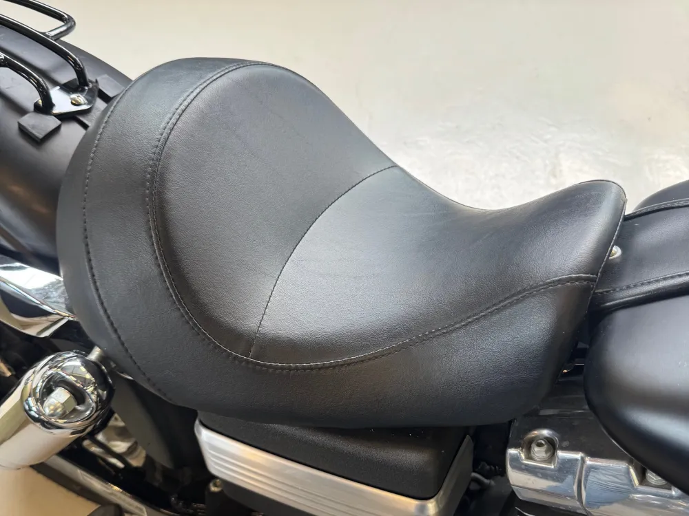 Harley-Davidson Super Reduced Solo Seat Dyna (2006-2017) 54384-11