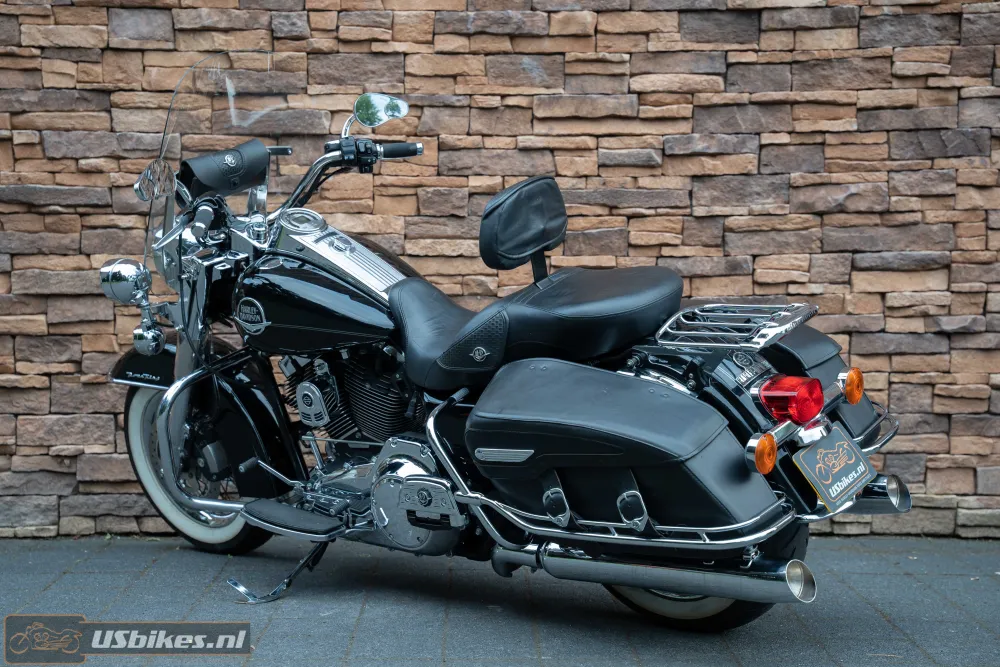 MY 2009 Harley-Davidson FLHRC Road King Classic ABS