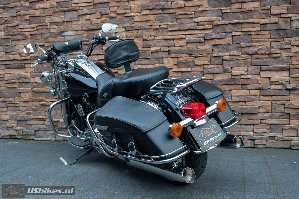 MY 2009 Harley-Davidson FLHRC Road King Classic ABS