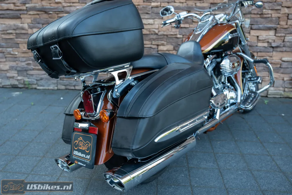 2008 Harley-Davidson FLHRSE4 CVO Road King 115th Annversary