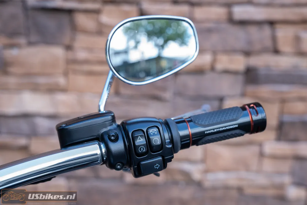 2023 Harley-Davidson FXBR Breakout Softail 107 M8 BTW-motor!