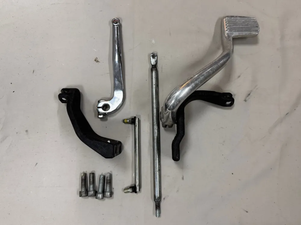 Mid Control Kit Harley-Davidson Dyna (2006-2017)