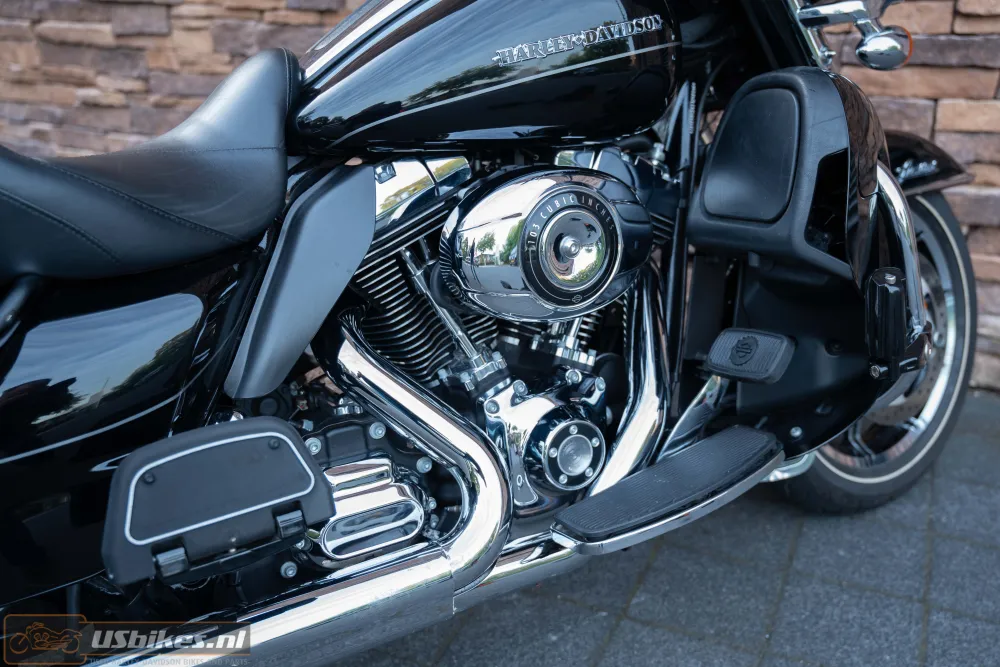 2016 Harley-Davidson FLHTK Electra Glide Ultra Limited Jekill & Hyde