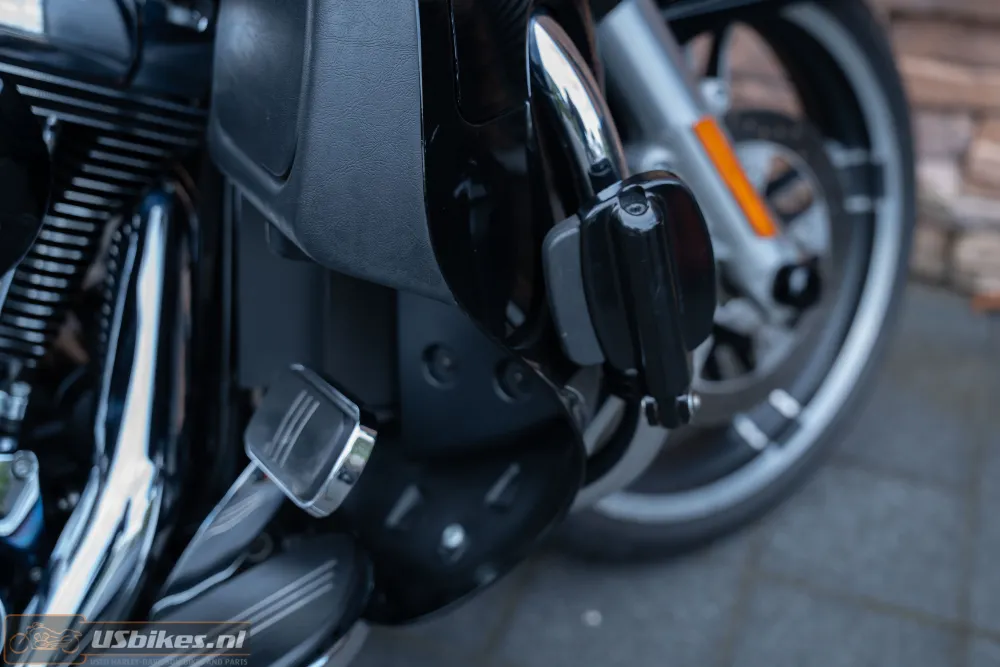 2016 Harley-Davidson FLHXS Street Glide Special 103 Jekill & Hyde