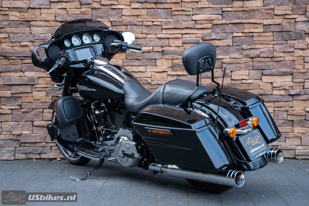 2016 Harley-Davidson FLHXS Street Glide Special 103 Jekill & Hyde