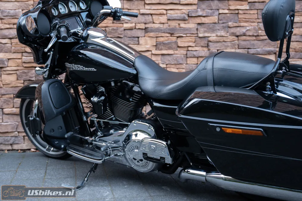 2016 Harley-Davidson FLHXS Street Glide Special 103 Jekill & Hyde